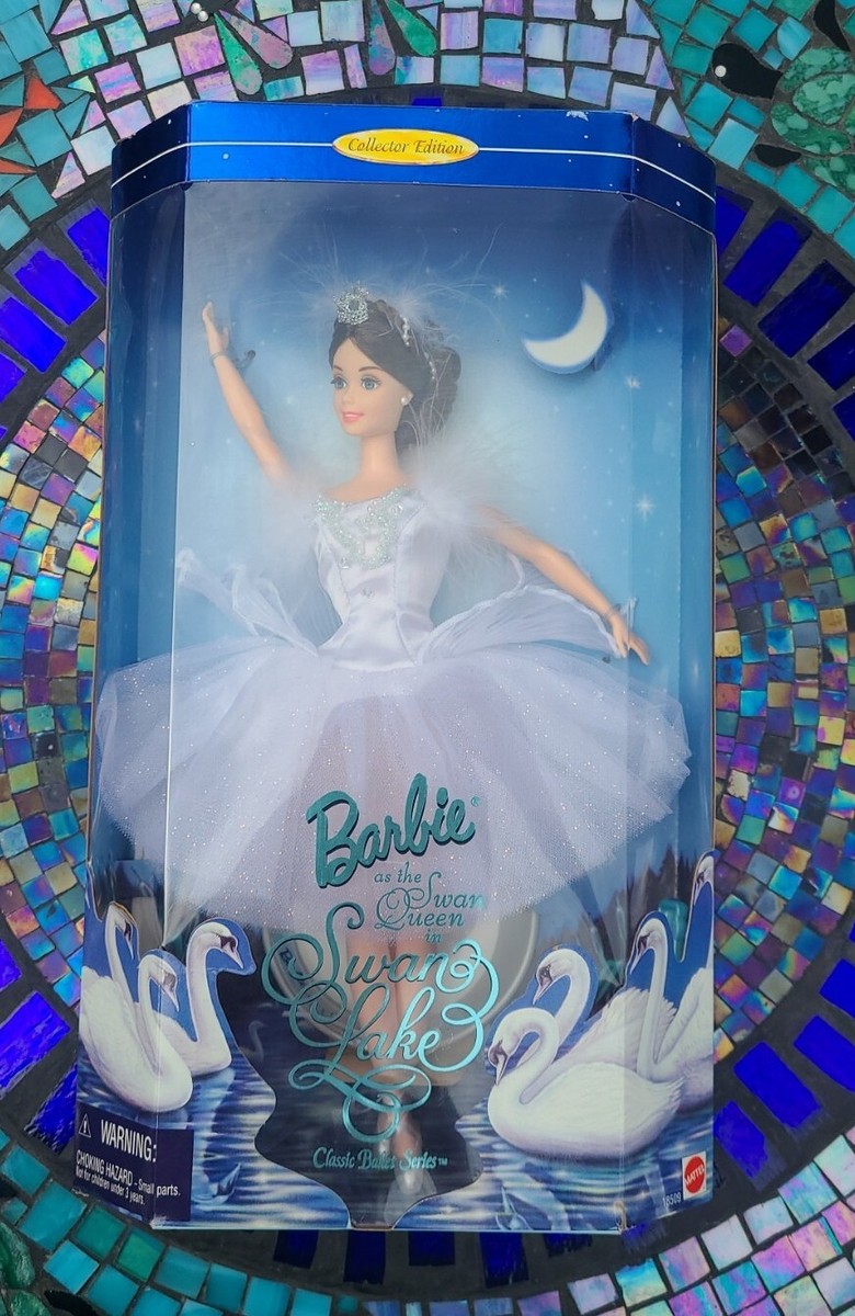 バービー　スワン　クイーン　Barbie swan lark Amazon.com: Barbie Swan Queen from Swan Lake 12