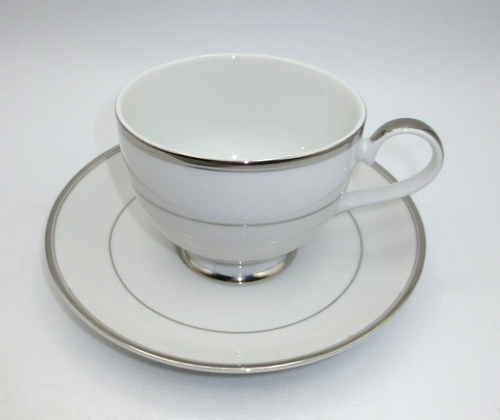 MIKASA CLASSIC PLATINUM L3202 5-PIECE PLACE SETTING - Picture 3 of 5