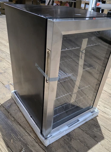 EdgeStar BWC91SS Stainless Steel 17"W 80 Can Capacity Beverage Cooler - Picture 10 of 12