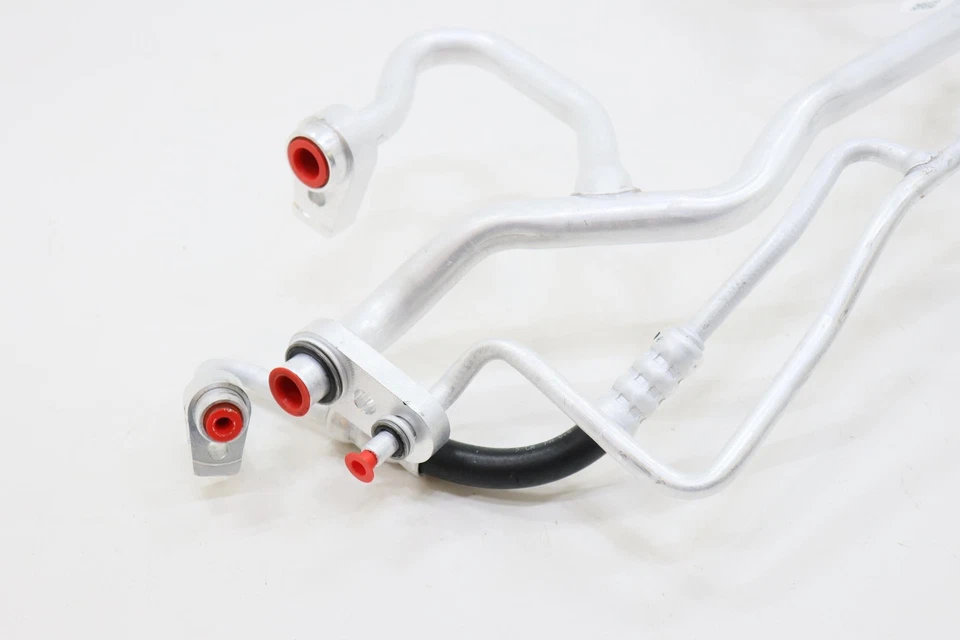 Tubo de manguera de aire acondicionado Lincoln Aviator 2020-2025 3,0 L OEM L1MH19E881HD Foto 4 de 4