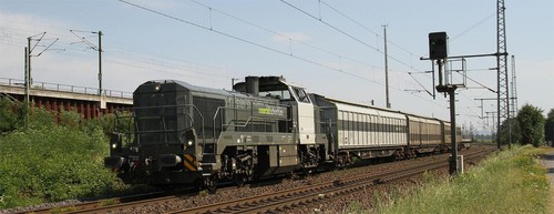 Rivarossi H0 2921 - RailAdventure, Diesellokomotive DE 18 (80817866)   Neuware | Zustand: Neu