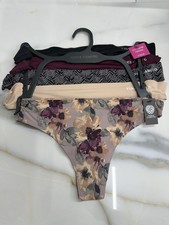 NIB Vince Camuto Thong Pack of 5 Sizes Small, Medium, or Large