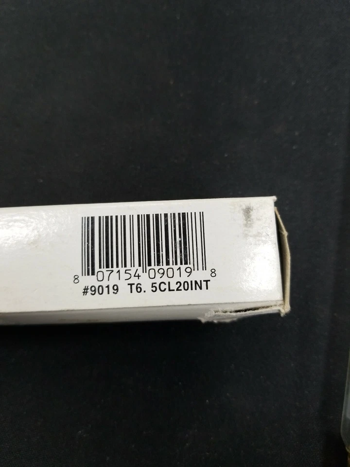 Halco 9019 T6.5CL20INT 20W 130V T6.5 Clear Intermediate Base E17 (BOX#8) - Image 3 of 3