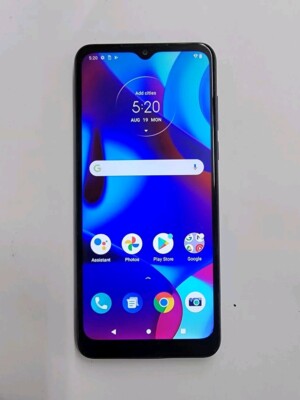 Motorola Moto G Pure - 32GB- Cricket Looks Good Works Great Clean