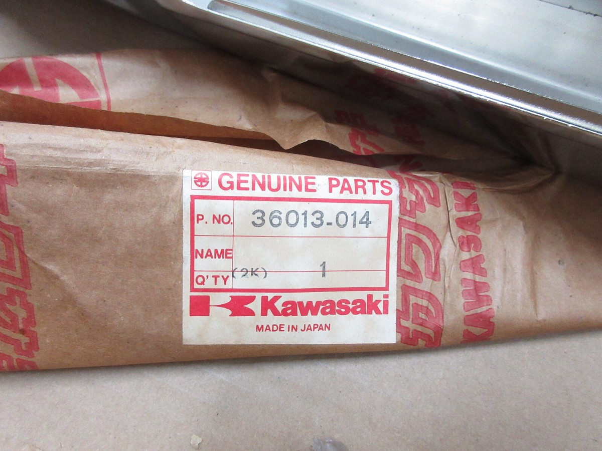 013総014 Kawasaki KH125 Chain Case NOS KH GTO Mud Guard Cover Chain