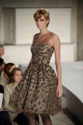 Oscar de la Renta $9.5K Runway Bronze Metallic Feathers Beaded Dress Gown 2US | eBay Oscar de la Renta $9.5K Runway Bronze Metallic Feathers Beaded Dress Gown 2US | eBay