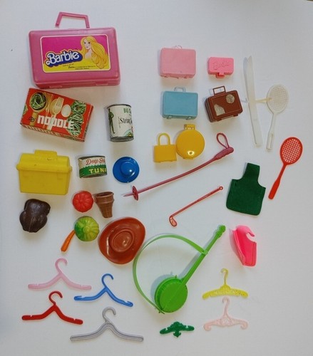Big Lot of 1970's Vintage Barbie Accessories food luggage skis hat tennis racket - Bild 1 von 9