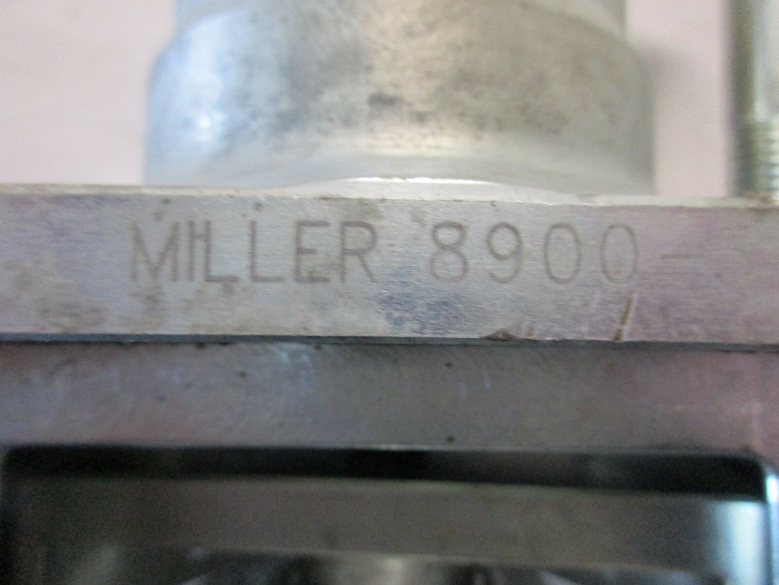 MILLER TOOL 8900 NAG1 AUTOMATIC TRANSMISSIONS SPRING COMPRESSOR