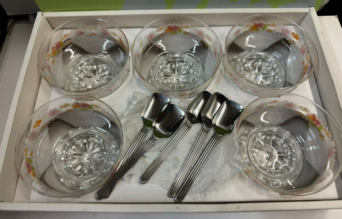 Glass Ice Cream Dessert Bowl Cups with Spoons Goods For New Life Gift Box  Set