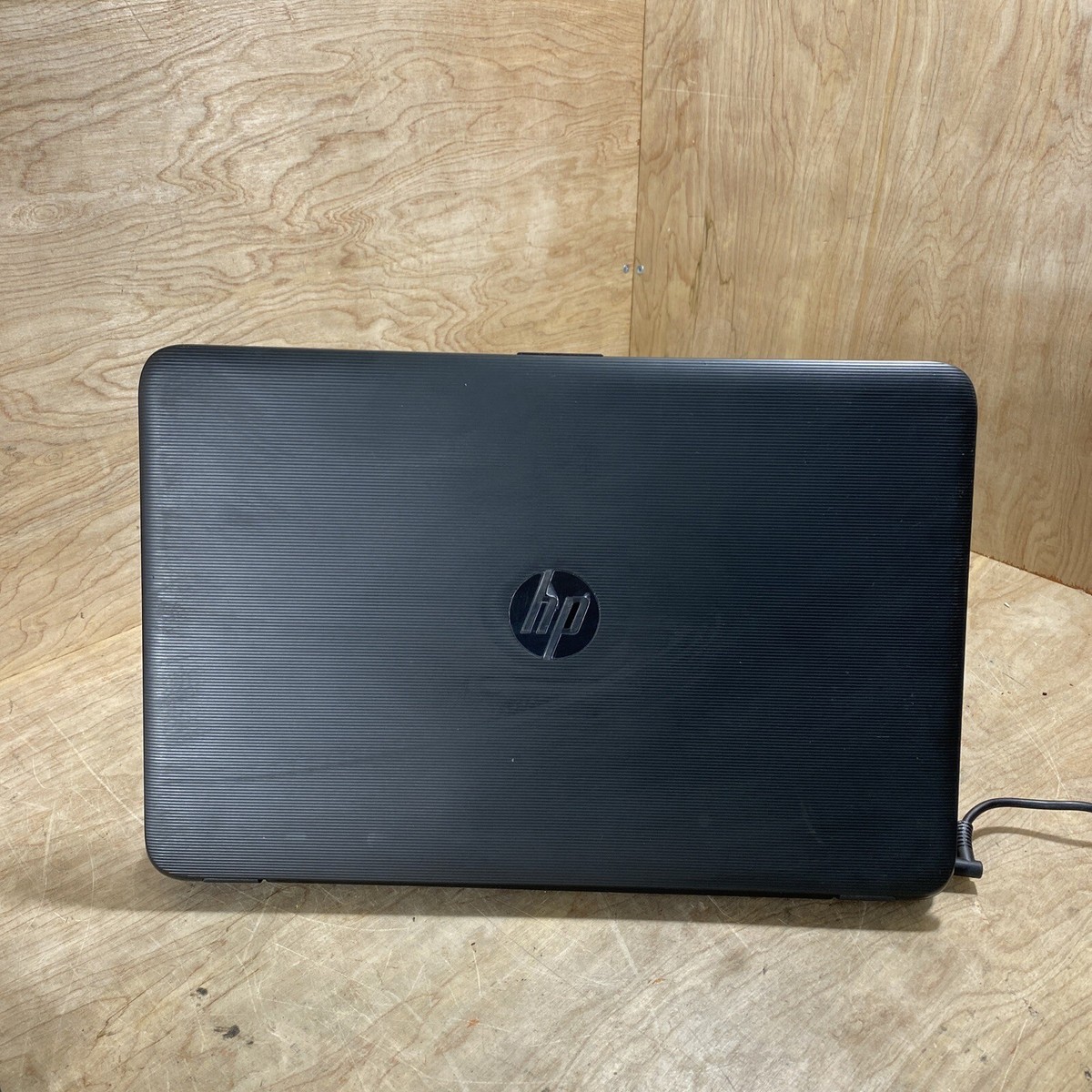 HP TPN-C125 Laptop i5-7200U@2.5 / 8GB / 240GB SSD / W10H / BAD