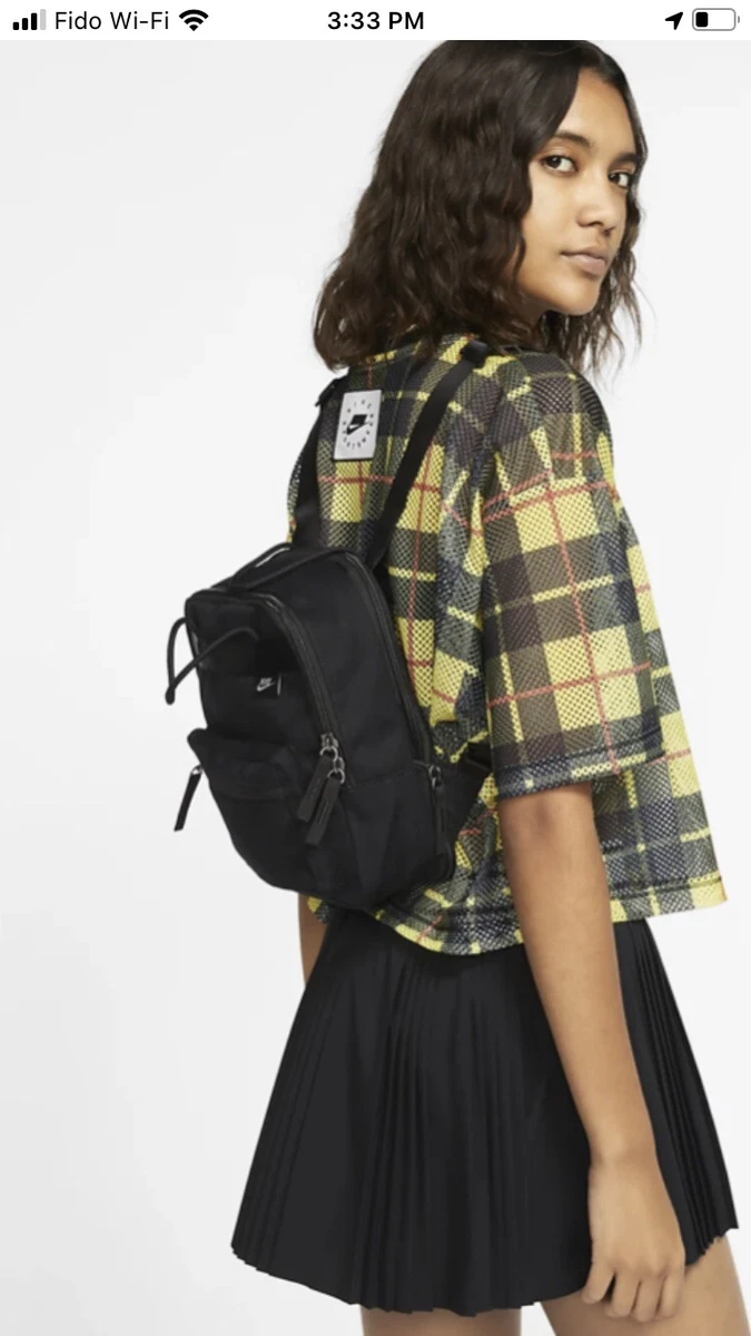 Nike tanjun 2025 mini backpack review