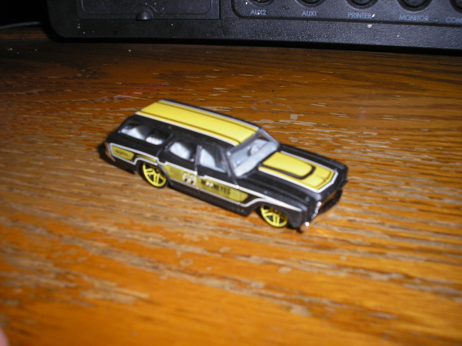 Picture 3 of 4