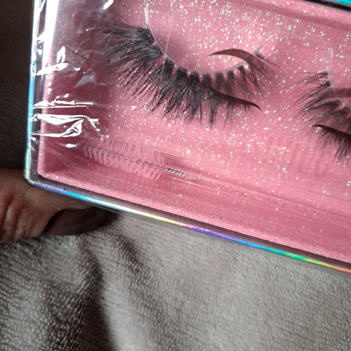 Diamond Lashes Black + Brush Set x 2 SEALED - Picture 3 of 16