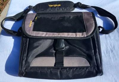 Targus AC0066 TSM148-50 Tablet Carrying Case Black Messenger Bag 11'' x 2'' x 8''