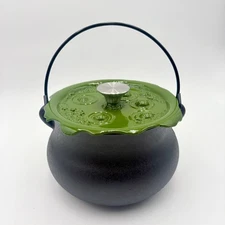 Smith & Clark 4QT Cast Iron Cauldron Witches Brew Bubbling Lid Green Halloween