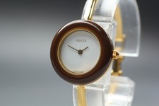 Near MINT GUCCI Change Bezel 11/12.2 Gold Bangle Quartz Ladies Watch