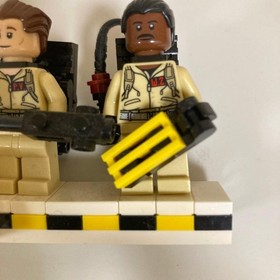 LEGO Ideas Ecto-1 21108 Ghostbusters Sale of only 4 Mini Figs