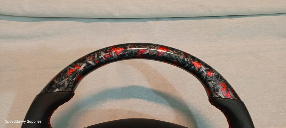 Volante de carbono forjado Toyota Hydrodip escamas rojas - Camry Corolla Vigo Foto 3 de 4