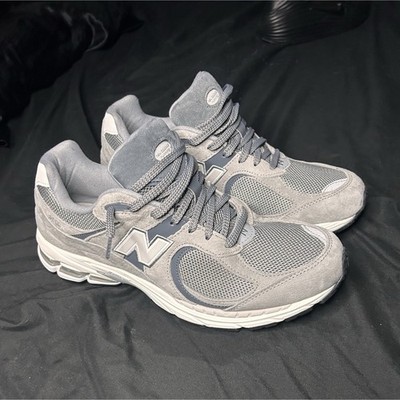 New Balance 2002R Men s Gray Low Top Lace Up Athletic Sneakers