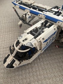 LEGO TECHNIC: Cargo Plane (42025)