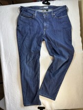 Carhartt womens relaxed fit jeans 14 short EUC weekend casual hiking