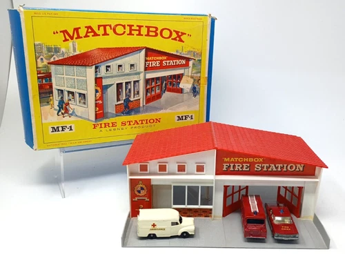 Lesney Matchbox MF-1 Fire Station  ( Red Roof ) with Box Plus Emergency Vehicles