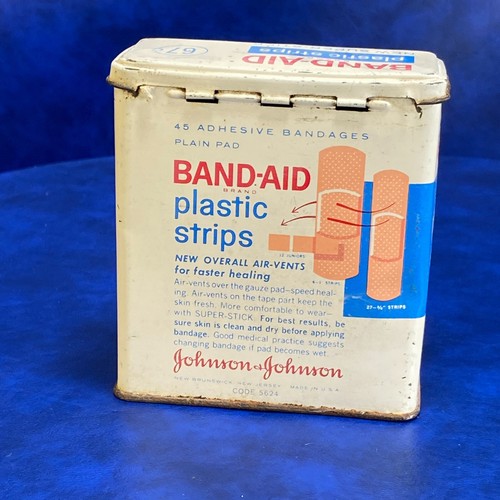 Vtg Empty Band-Aid Plastic Strips Flip Top Metal Container Tin 45 Bandage EMPTY - Picture 5 of 11