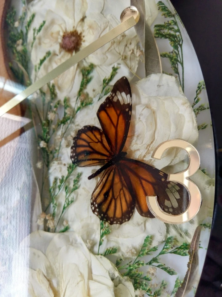 Wanduhr  35 cm Holz echte Blumen Epoxid Harz Uhr Wandkunst Handmade Uhr Geschenk - Bild 4 von 4