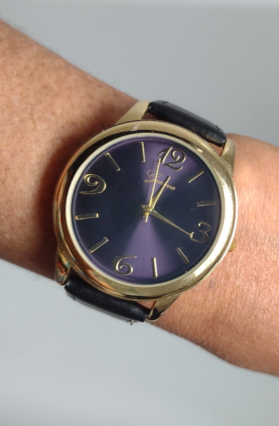 COLLECTIBLE Quartz Watch Geneva Gold Tone Men Women Unisex Teens 2 Piece Strap