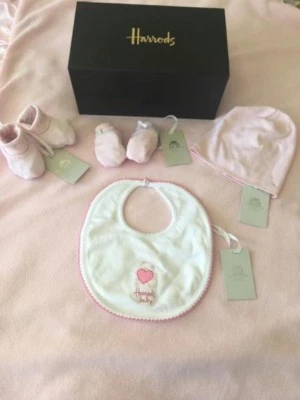 Harrods Baby Girls Set Authentic Baby Clothing Gumtree Australia Harrods Baby Girls Set Authentic Baby Clothing Gumtree Australia
