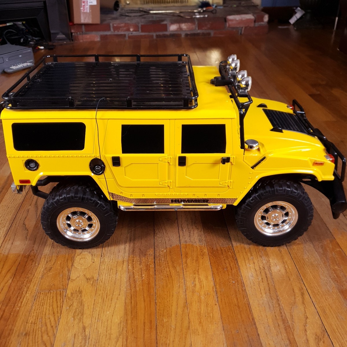 ラジコン　HUMMER ハマー　コントローラー付き　Fast Lane ラジコン HUMMER ハマー コントローラー付き Fast Lane - メルカリ
