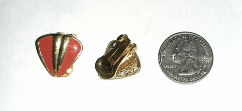 Clip on earrings red orange enamel triangle 3/4" across - Picture 2 of 3