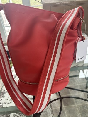 *NEW* Charley Was Here Bucket Bag w/ Pouch Sofia Coral