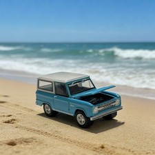 Greenlight 1966 Ford Bronco SUV 1:64 Die-cast Model Car Collectible Gift Toy