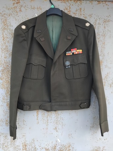 Original WWII officer's Ike jacket