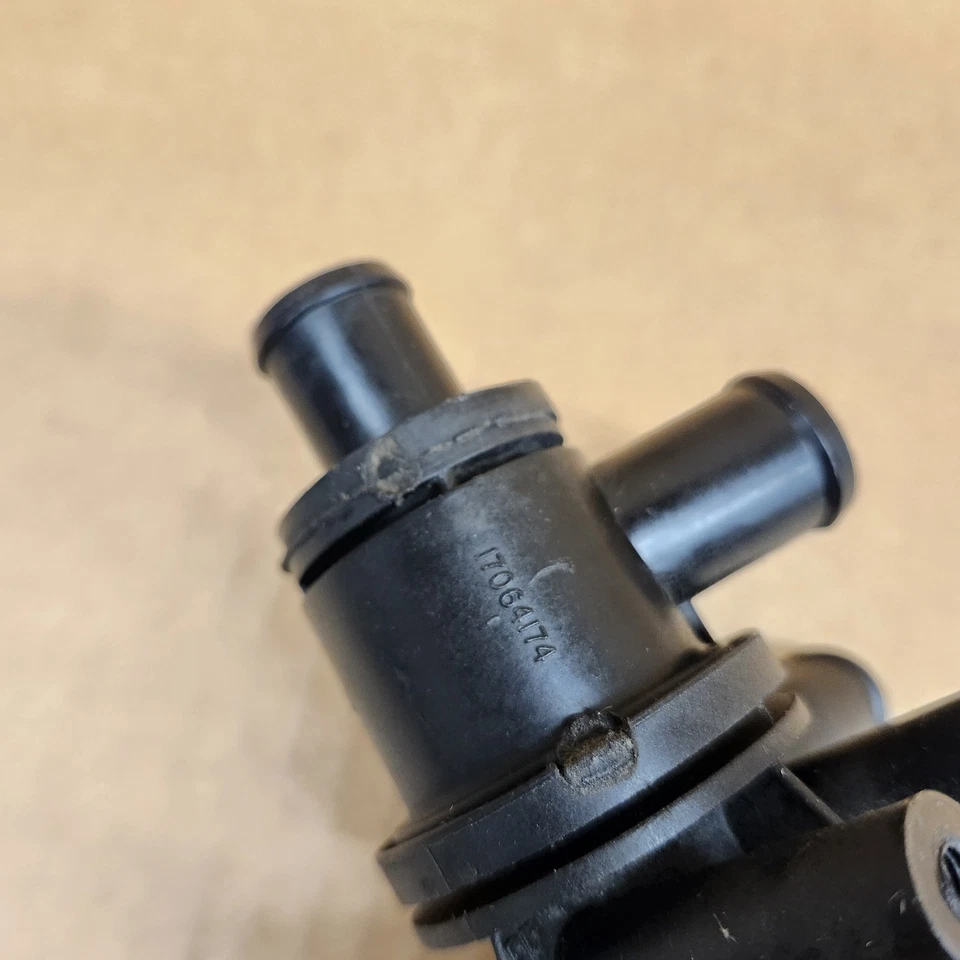 Válvula de derivación de aire Corvette 85-87 C4 y control de solenoide emisiones smog BUENO 85' Foto 4 de 4