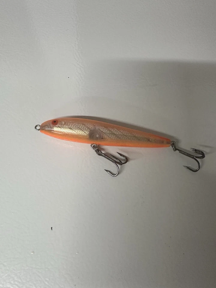 RARE Rebel Jumpin minnow 4.5” - Image 2 of 3