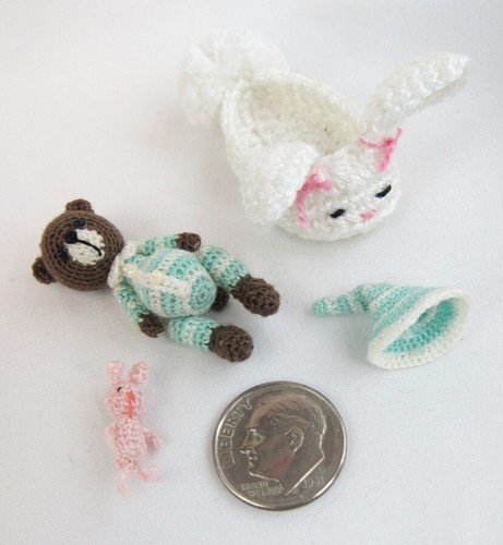 Miniature Crochet Jointed Head/Arms/Legs Teddy Bear in Easter Bunny Slipper - Picture 4 of 6