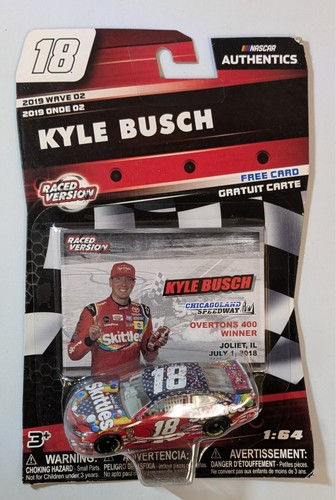 Kyle Busch #18 NASCAR Authentics Hauler 2022 Wave 3 Interstate Batteries 1:64 - Foto 8