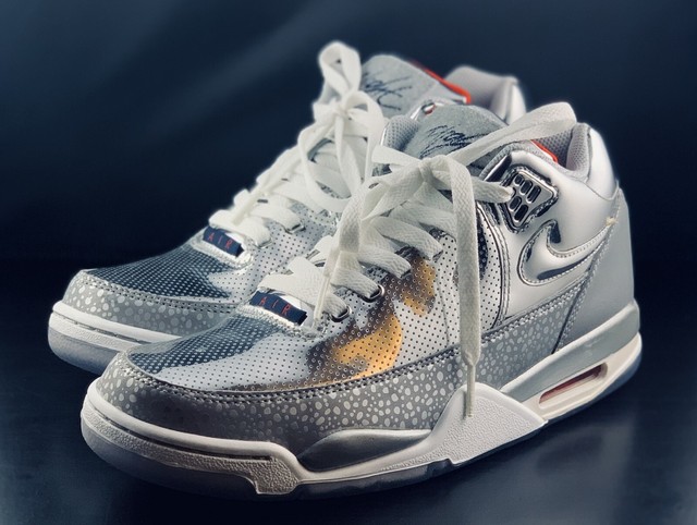 nike flight squad qs metallic silver