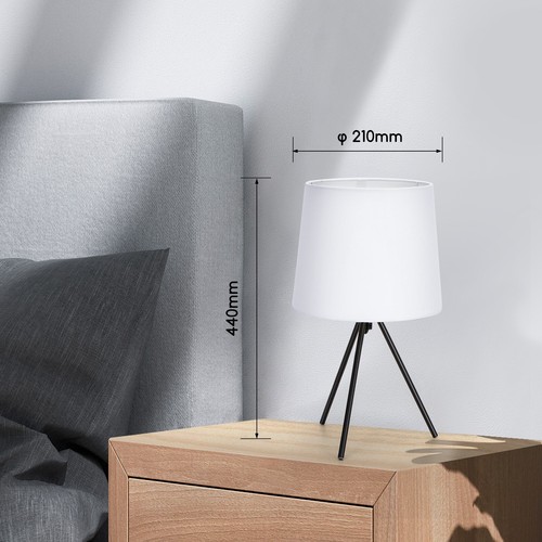 LAMPADA DA TAVOLO COMODINO MODERNA IN METALLO E TESSUTO TREPIEDE AIGOSTAR - Foto 9 di 10