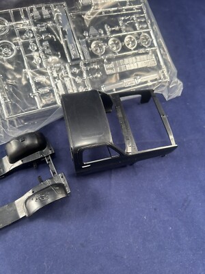 (未使用･未開封品)　MPC848 1/25 1984 GMC ピックアップトラック (成形色:ブラック) 60wa65s 81s5gfxbTTL._UF894,1000_QL80_.jpg