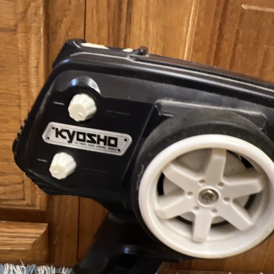 Kyosho Perfex Rc KT-2 Digital Radio Control Transmitter 7”  Toyota Mini Z - Image 4 of 4