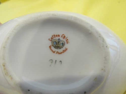 Vintage Lefton ashtray with Applied Pink roses - Picture 3 of 3