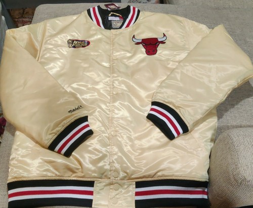 Buy Mitchell \u0026 Ness NBA Chicago Bulls 