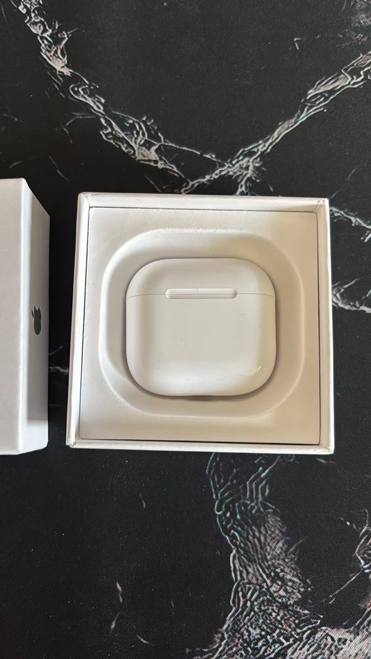 Apple AirPods 4 ANC, foto 3 di 5