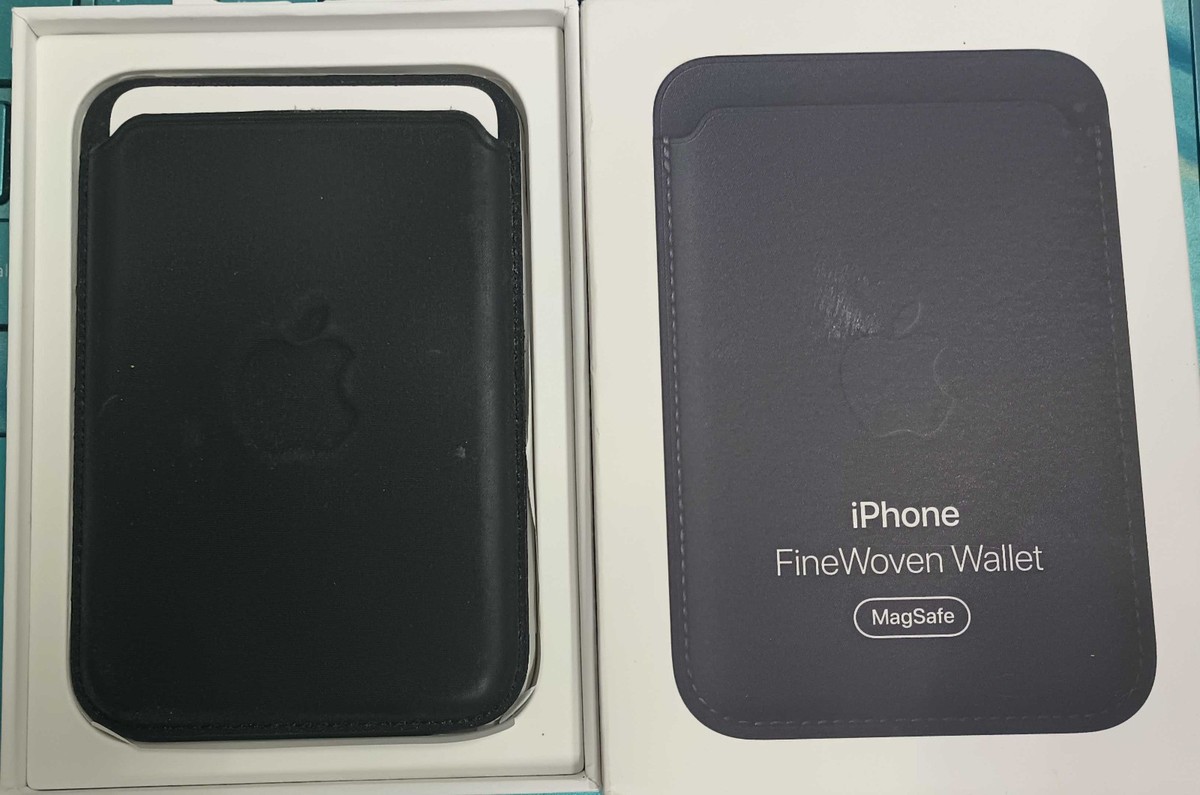 Genuine Apple iPhone FineWoven Wallet with MagSafe, Black | eBay