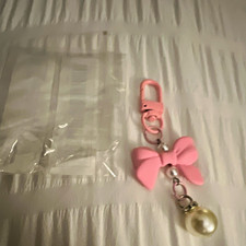 Women  s Pink Bow Bag Charm Key Chain, Faux Pearl Dangle, Lobster Clasp