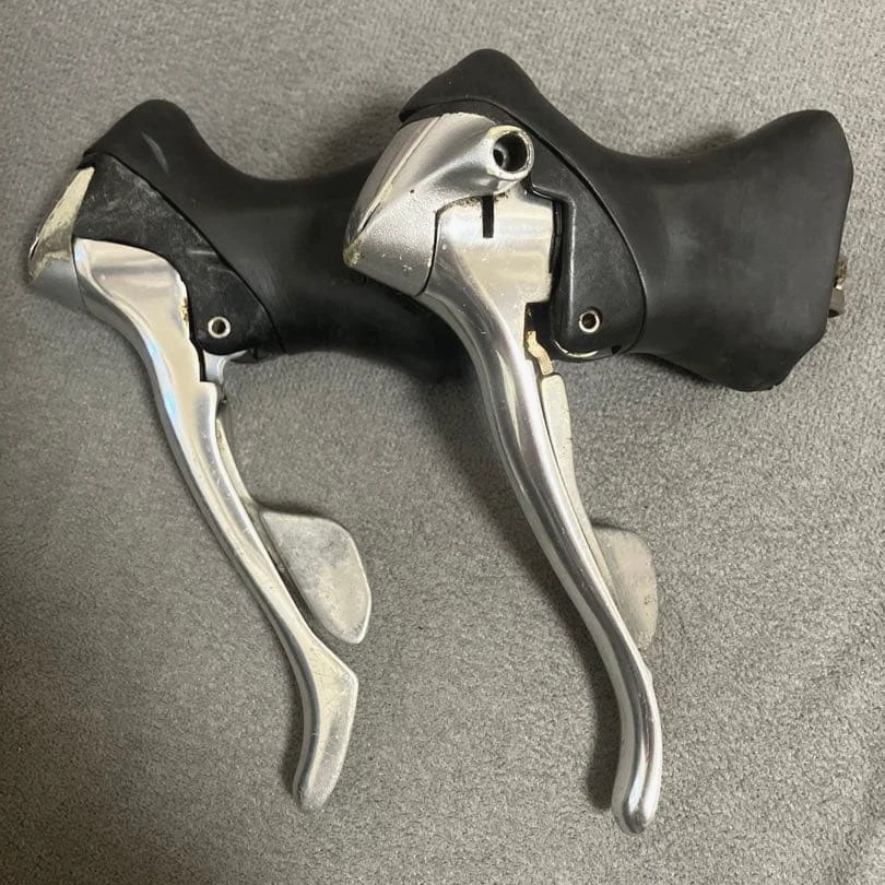 Levier De Vitesse Shimano Dura-Ace SL-7700 – 9 Vitesses – Côté Droit – Occasion