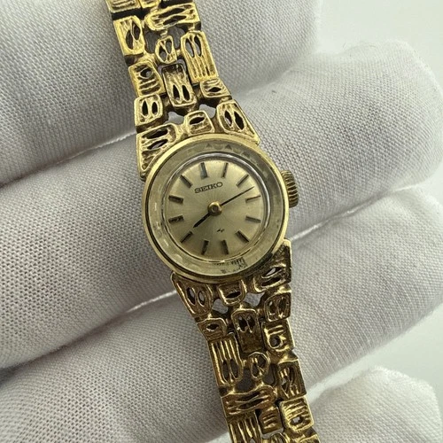 Seiko Watch Women 16mm Silver Dial Gold Tone Manual Round 11-0549 Runs